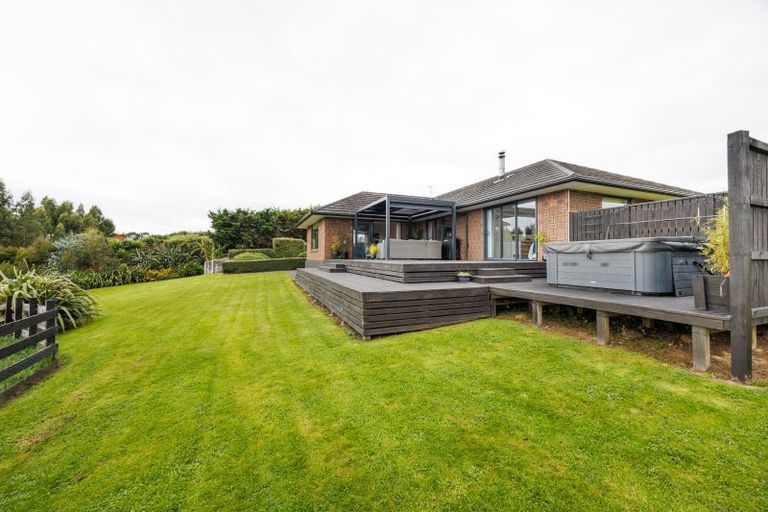 Photo of property in 4 Wake Place, Aokautere, Palmerston North, 4471