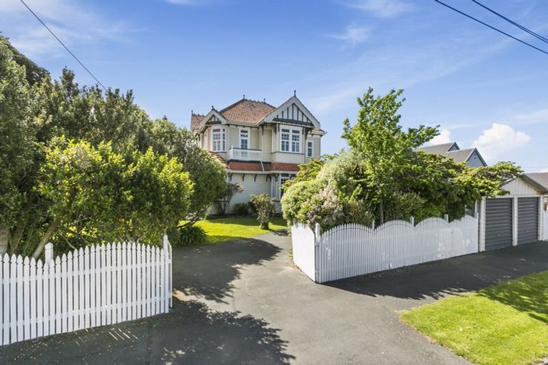 Photo of property in 91 Queens Drive, Saint Kilda, Dunedin, 9012