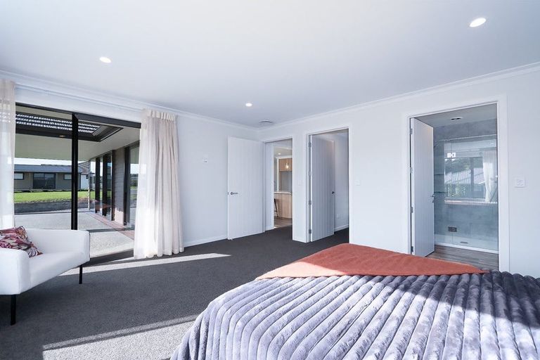 Photo of property in 33 Admiralty Drive, Haruru, 0204