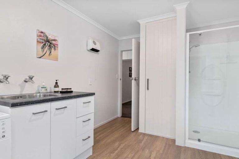 Photo of property in 5 Summit Road, Lake Okareka, Rotorua, 3076