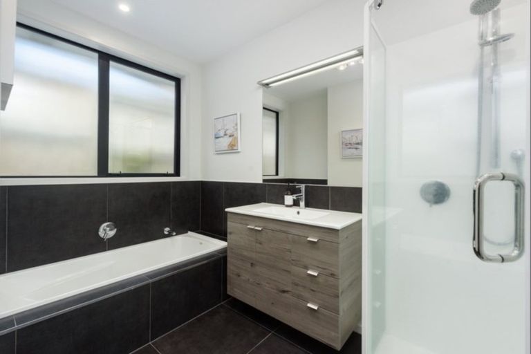 Photo of property in 11 Ellesmere Close, Pyes Pa, Tauranga, 3112