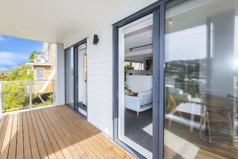 Photo of property in 3/69 Tiketike Way, Brooklyn, Wellington, 6021