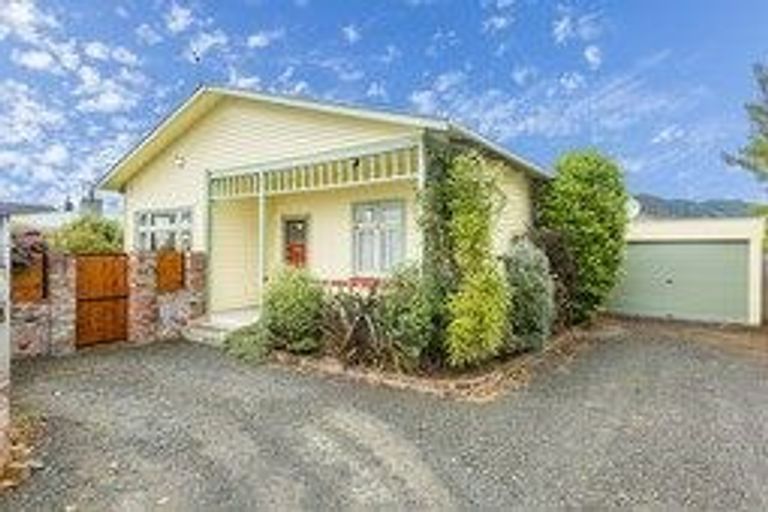 Photo of property in 63a Ararino Street, Trentham, Upper Hutt, 5018