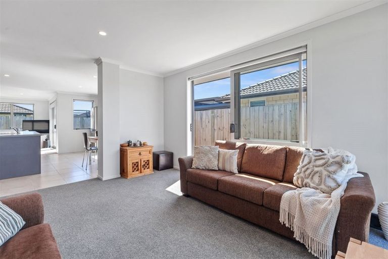 Photo of property in 10 Oka Street, Papamoa Beach, Papamoa, 3118