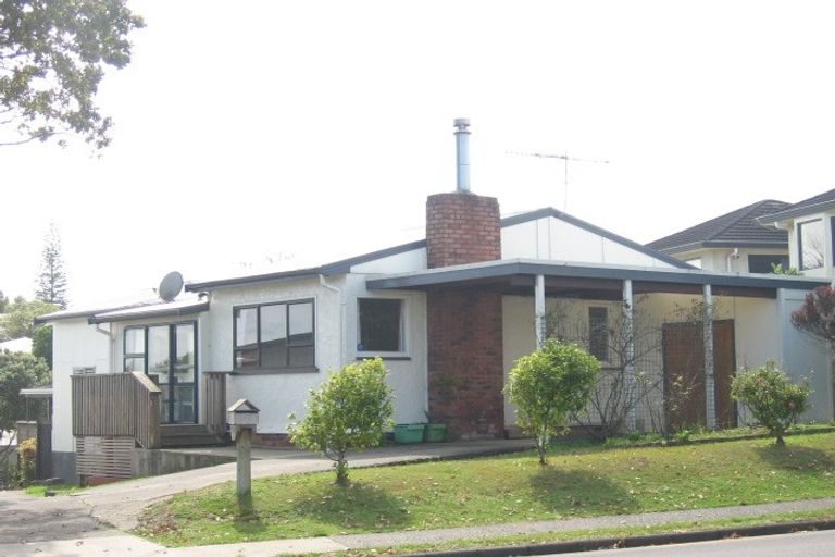 Photo of property in 2/22 Reeves Road, Pakuranga, Auckland, 2010
