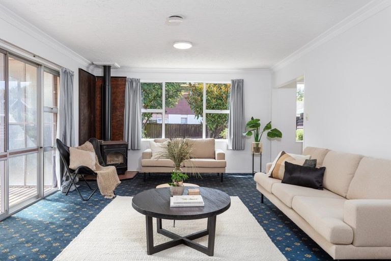 Photo of property in 358 Yaldhurst Road, Russley, Christchurch, 8042