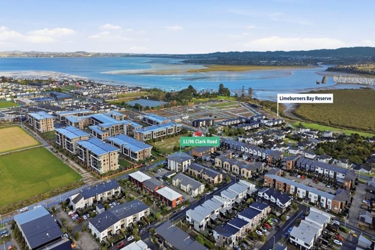 Photo of property in 11/96 Clark Road, Hobsonville, Auckland, 0616