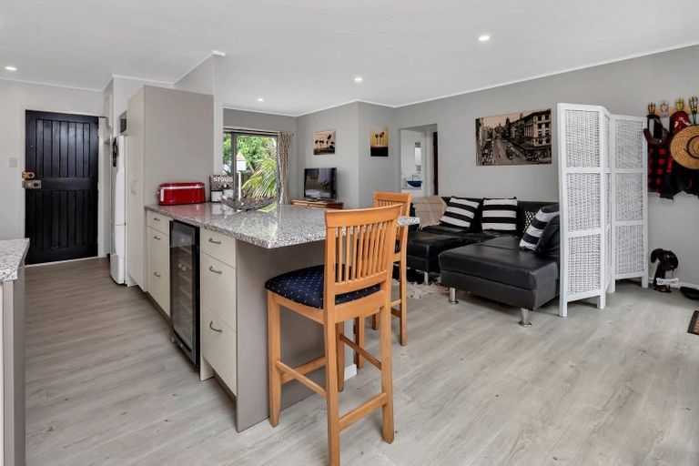 Photo of property in 7a Kuparu Place, Ruakaka, 0116