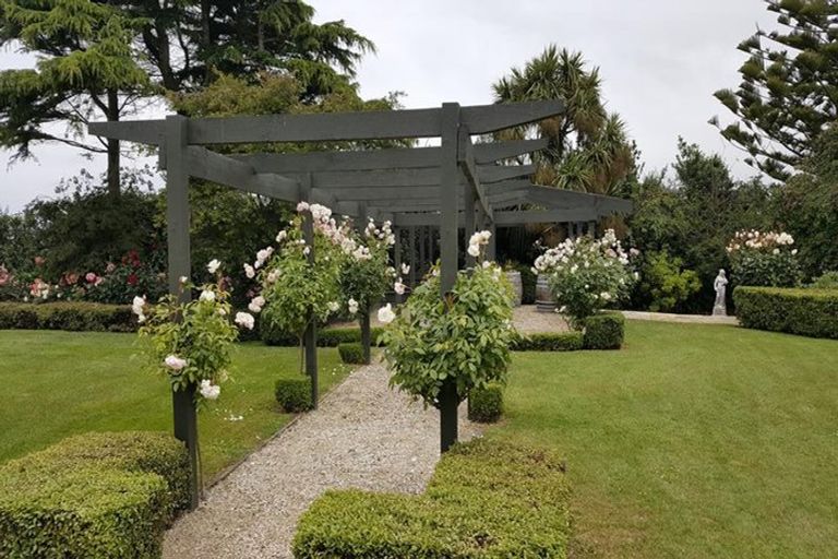 Photo of property in 140 Perth Street, Holmes Hill, Oamaru, 9401