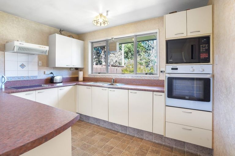 Photo of property in 6 Fenmere Place, Burwood, Christchurch, 8083