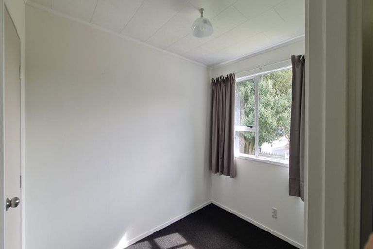 Photo of property in 15 Tyndrum Place, Highland Park, Auckland, 2010