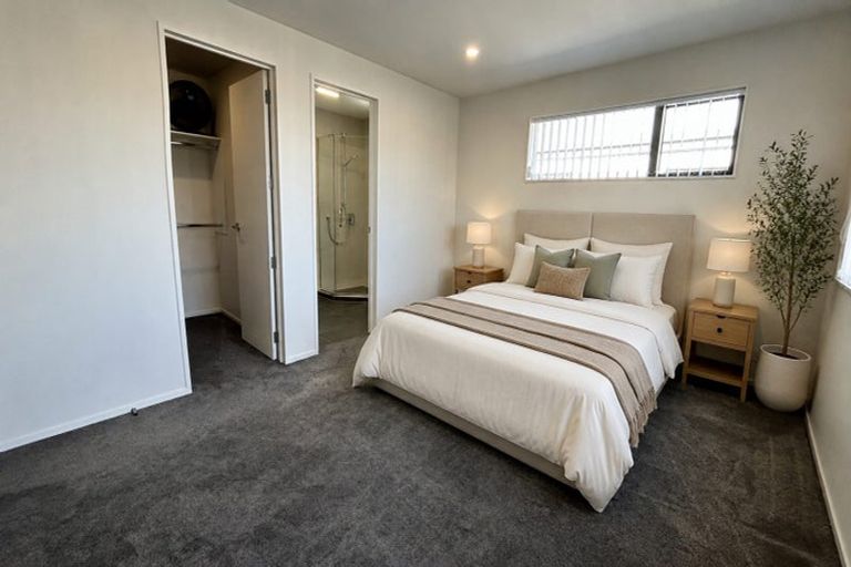 Photo of property in 2 Turbine Way, Hobsonville, Auckland, 0616