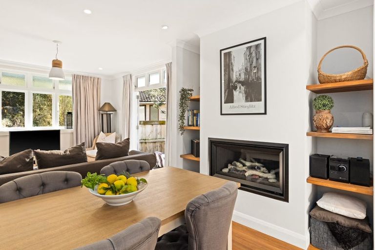 Photo of property in 101 Milton Road, Bluff Hill, Napier, 4110