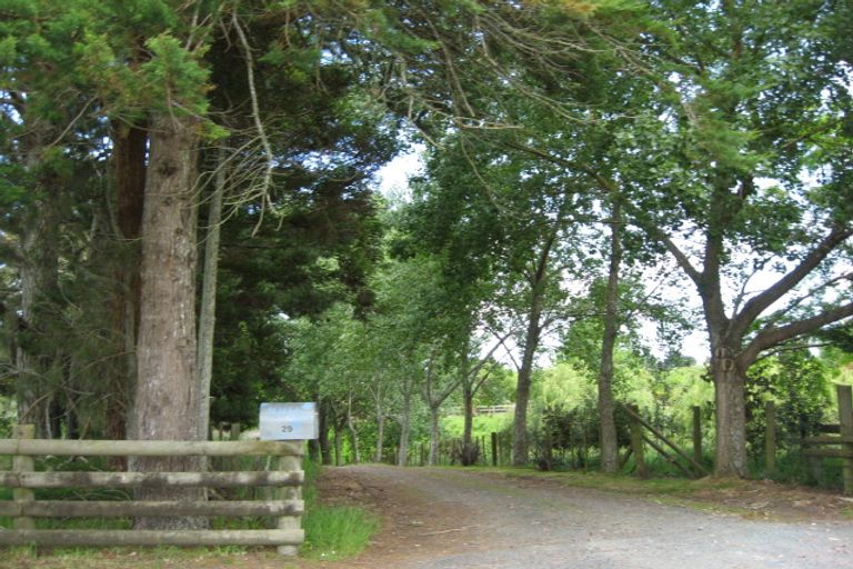 Photo of property in 29 Meryl Avenue, Kumeu, 0891