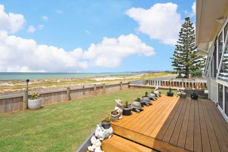 Photo of property in 875 East Coast Road, Kaiaua, Pokeno, 2473