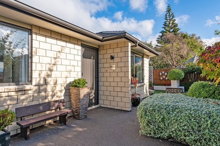 Photo of property in 15b Waiwhetu Road, Waiwhetu, Lower Hutt, 5010