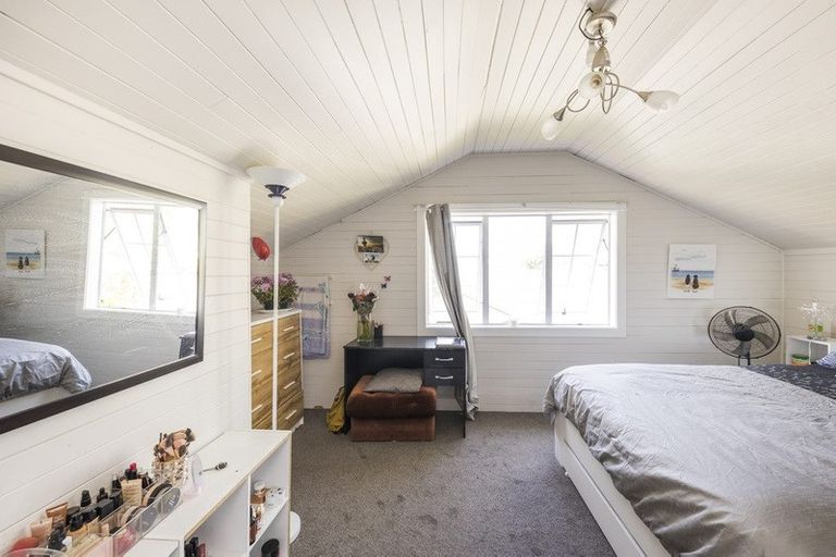 Photo of property in 53 Limbrick Street, Terrace End, Palmerston North, 4410