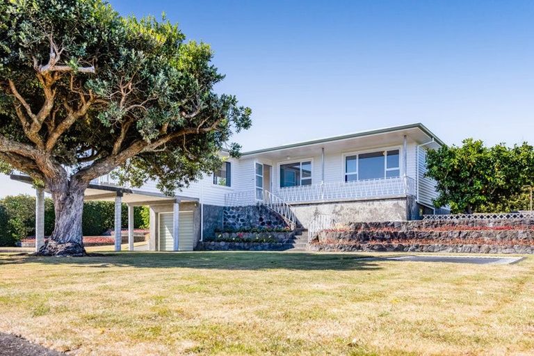 Photo of property in 100a Queens Road, Glen Avon, New Plymouth, 4312