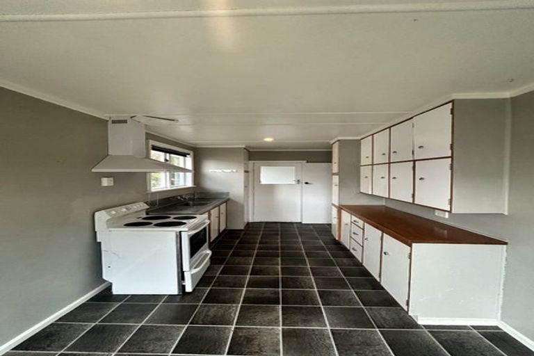 Photo of property in 641 Featherston Street, Roslyn, Palmerston North, 4414