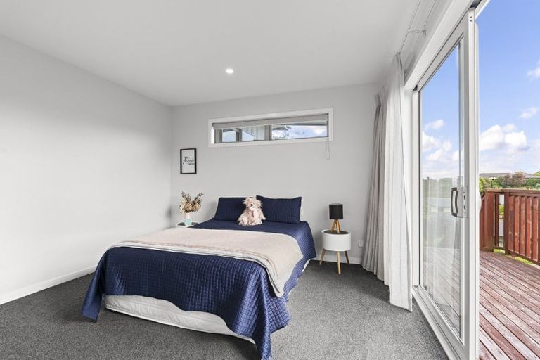 Photo of property in 2 Fern Lane, Whalers Gate, New Plymouth, 4310