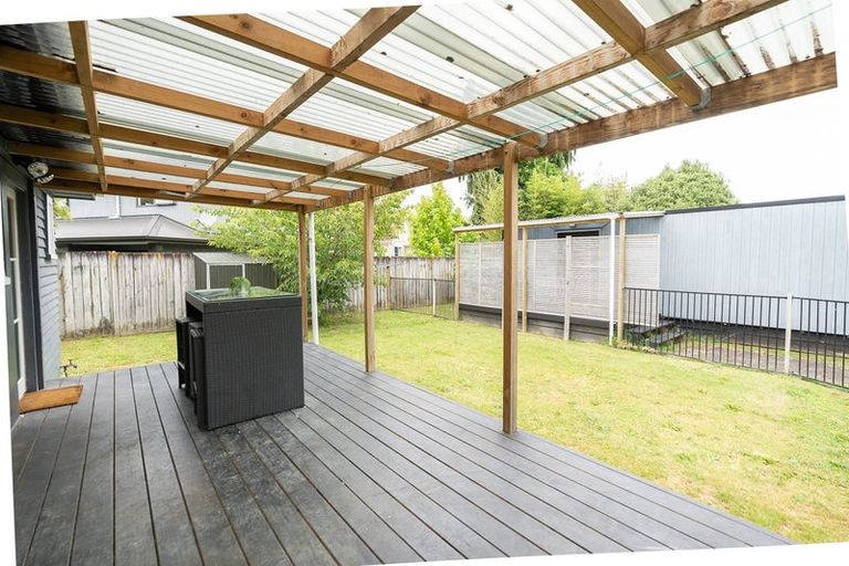 Photo of property in 4 Williams Place, Fairfield, Hamilton, 3214