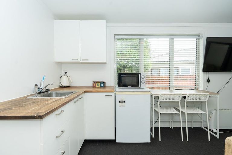 Photo of property in 4 Williams Place, Fairfield, Hamilton, 3214