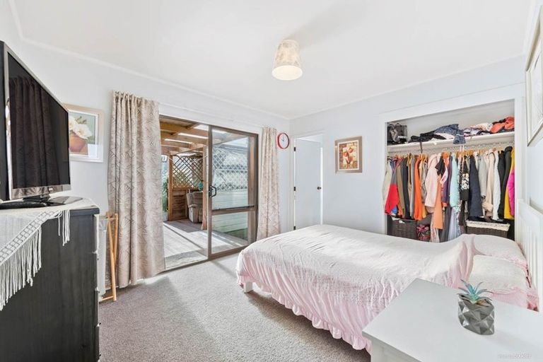 Photo of property in 57c Everglade Drive, Goodwood Heights, Auckland, 2105