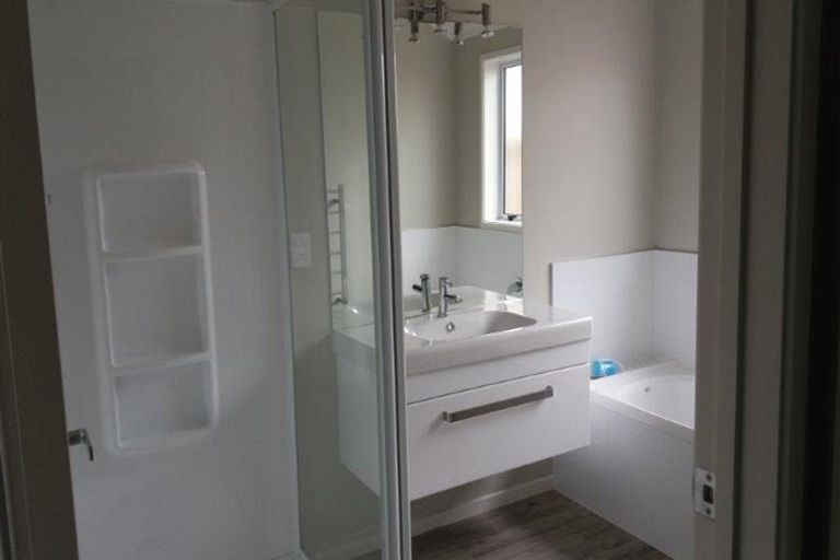 Photo of property in 330a Grenada Street, Papamoa Beach, Papamoa, 3118