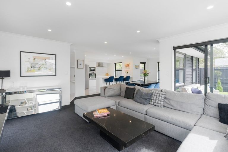 Photo of property in 17 Parawai Street, Marshland, Christchurch, 8083