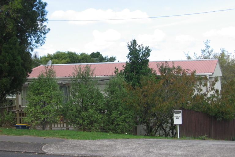 Photo of property in 36 Stottholm Road, Titirangi, Auckland, 0604