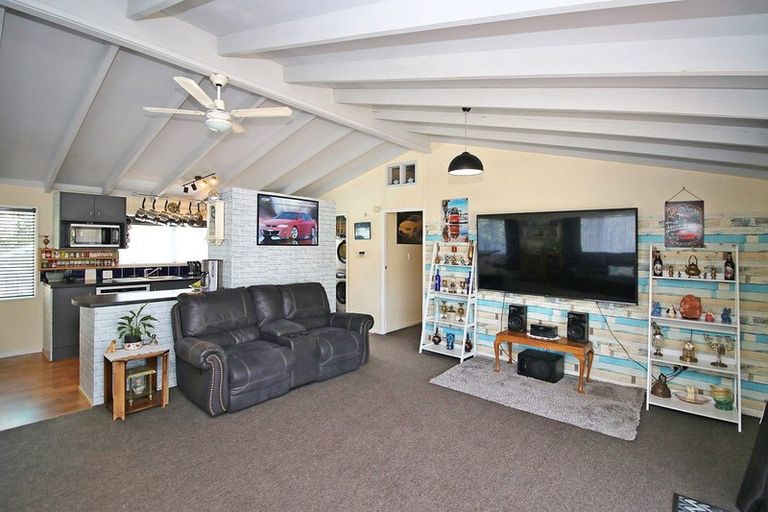 Photo of property in 9 Menzies Place, Paeroa, 3600