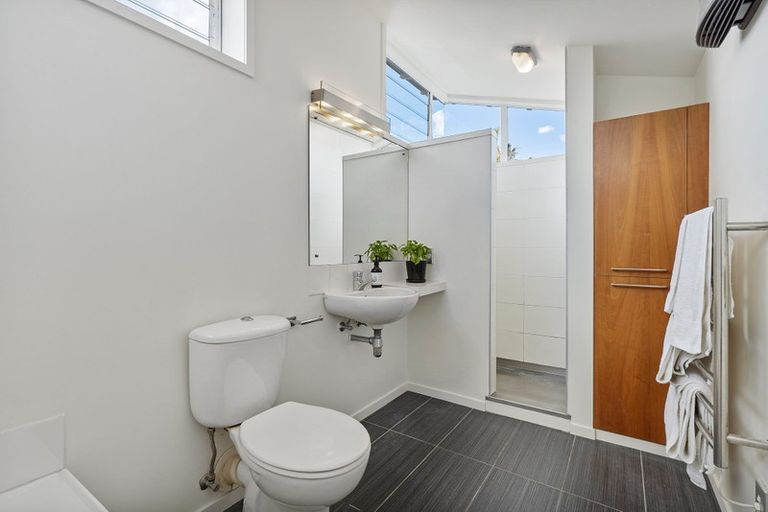 Photo of property in 2/22 Regina Street, Westmere, Auckland, 1022