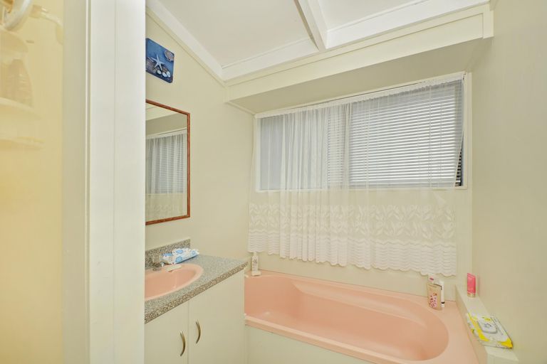 Photo of property in 2/74 Peter Snell Road, Ruakaka, 0116