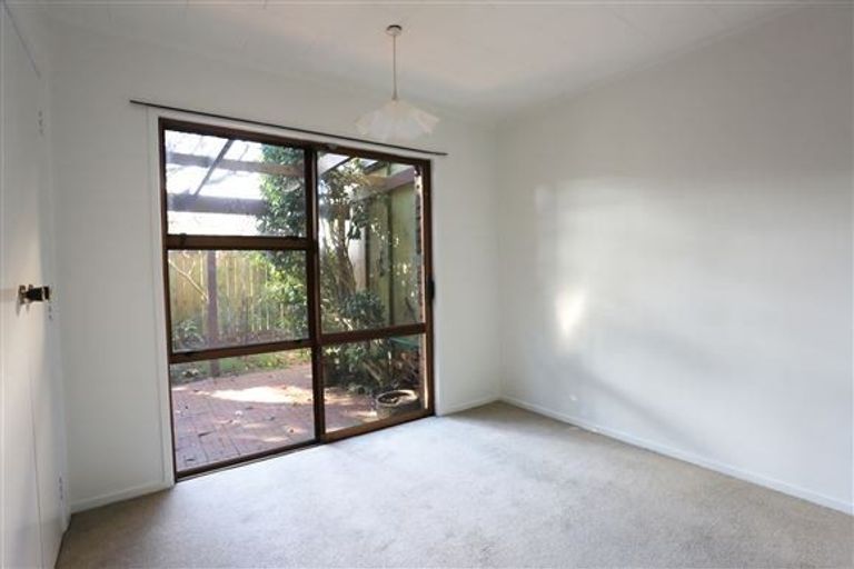 Photo of property in 4/46 Seabrook Avenue, New Lynn, Auckland, 0600