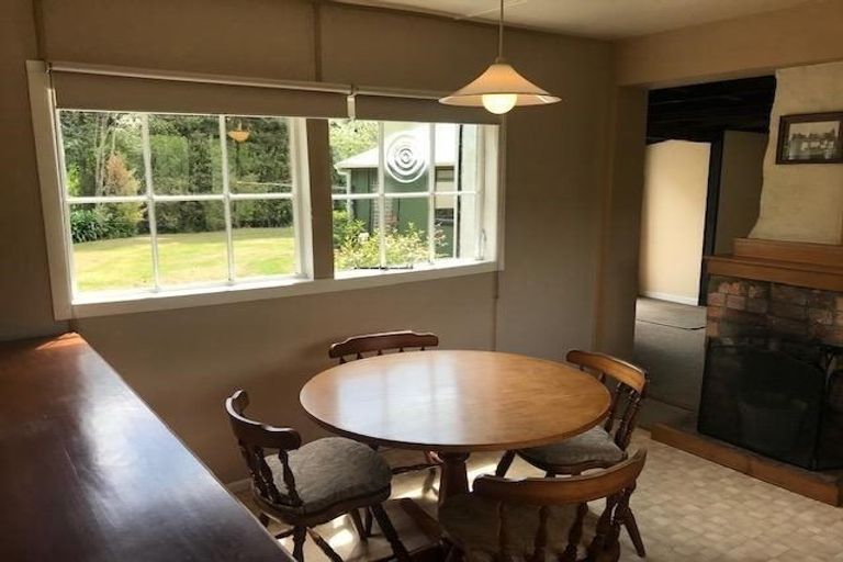 Photo of property in 47 Anzac Road, Waitakere, Auckland, 0816