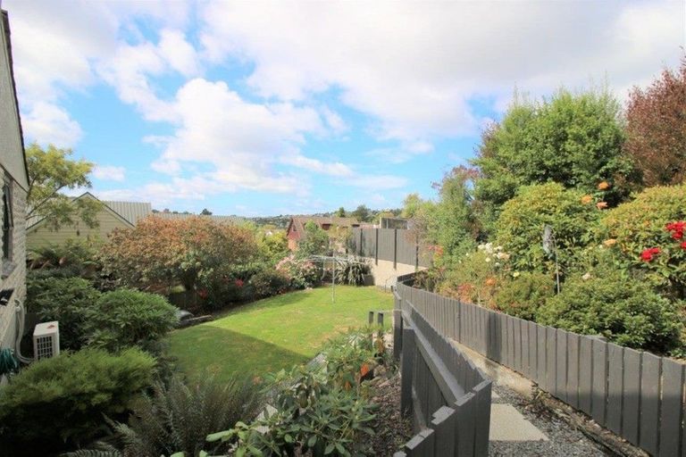 Photo of property in 103 Glenross Street, Glenross, Dunedin, 9011