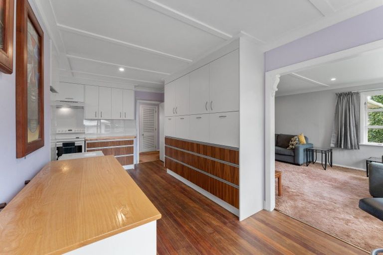 Photo of property in 8a Wood Street, Wallaceville, Upper Hutt, 5018