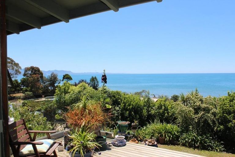 Photo of property in 5 Bydder Terrace, Patons Rock, Takaka, 7182