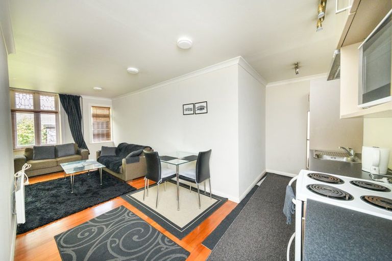 Photo of property in 348 College Street, West End, Palmerston North, 4410