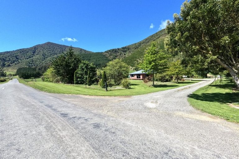 Photo of property in 712 Ronga Road, Rai Valley, 7194
