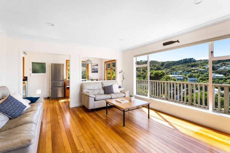 Photo of property in 6 Gordon Road, Plimmerton, Porirua, 5026