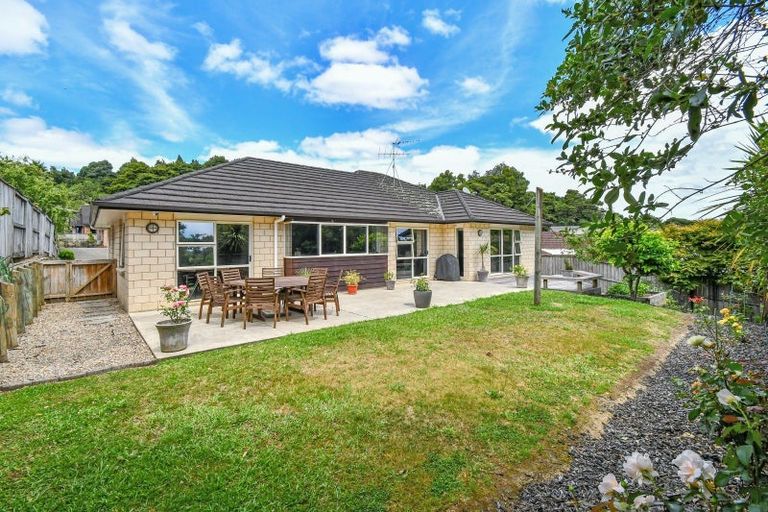 Photo of property in 5 Nita Place, The Gardens, Auckland, 2105