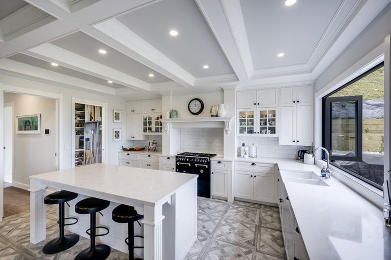 Photo of property in 4 Ridgeway Terrace, Taradale, Napier, 4112