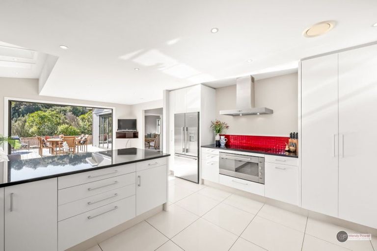 Photo of property in 67 Mount Marua Way, Timberlea, Upper Hutt, 5018