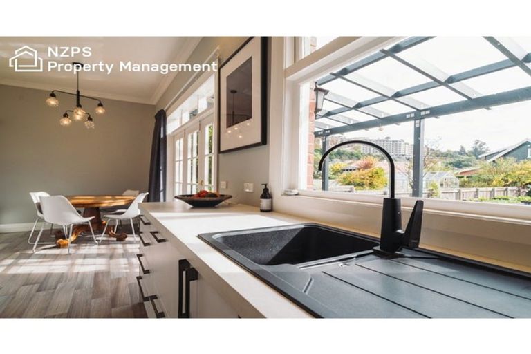 Photo of property in 372 Bay View Road, Saint Clair, Dunedin, 9012