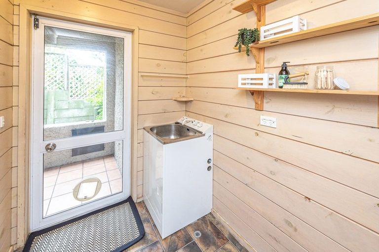 Photo of property in 6 Montgomery Road, Otamatea, Whanganui, 4501