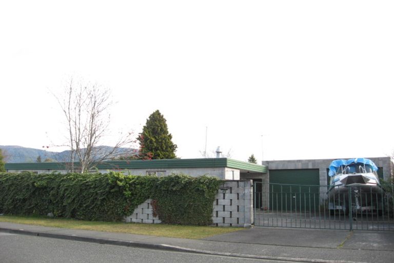 Photo of property in 49 Matai Street, Te Anau, 9600