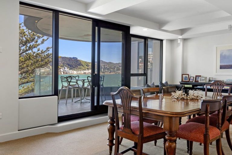 Photo of property in 11/310 Oriental Parade, Oriental Bay, Wellington, 6011