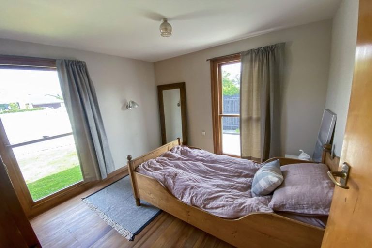 Photo of property in 1/12 Penhelig Place, Burnside, Christchurch, 8053