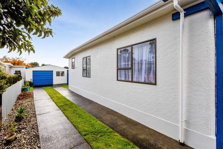Photo of property in 12 Wicksteed Street, Vogeltown, New Plymouth, 4310